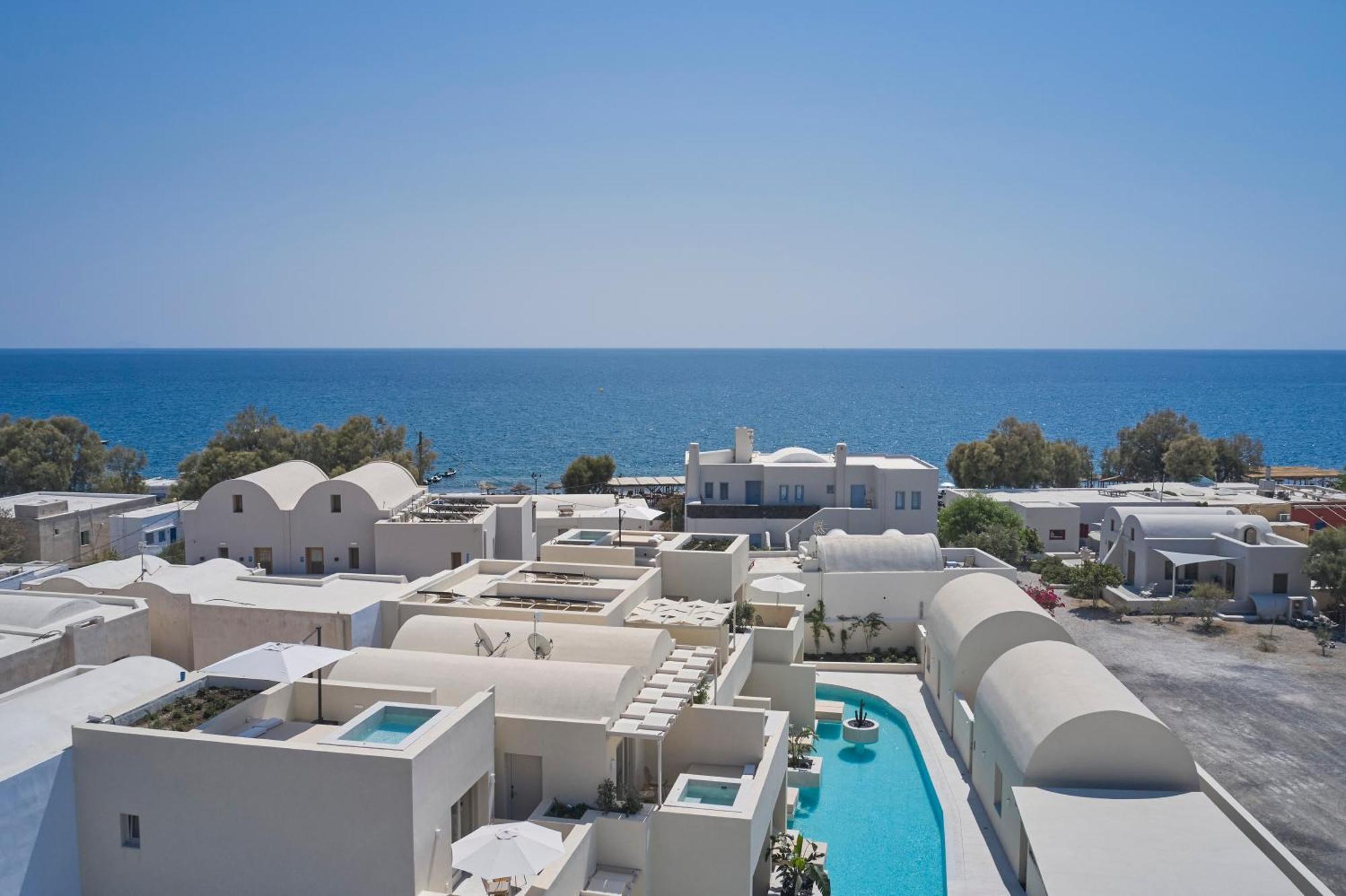 Heyday Luxury Suites 페리사 외부 사진