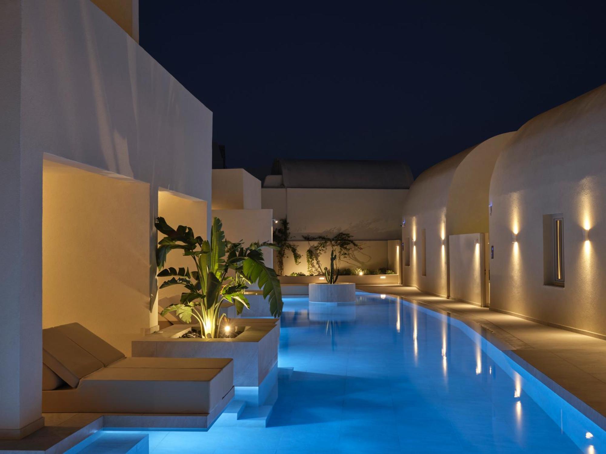 Heyday Luxury Suites 페리사 외부 사진