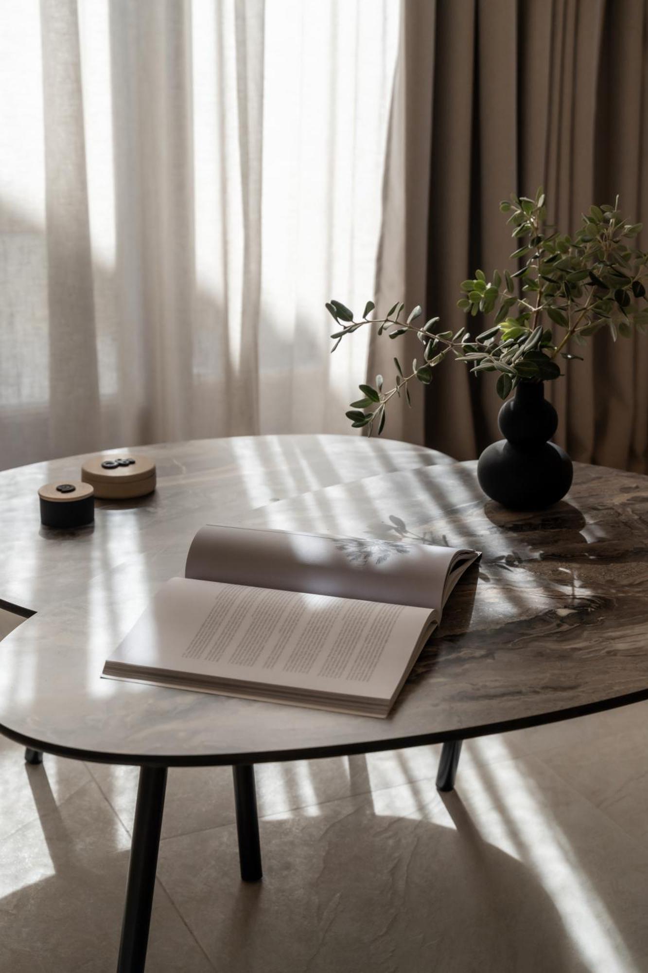 Heyday Luxury Suites 페리사 외부 사진