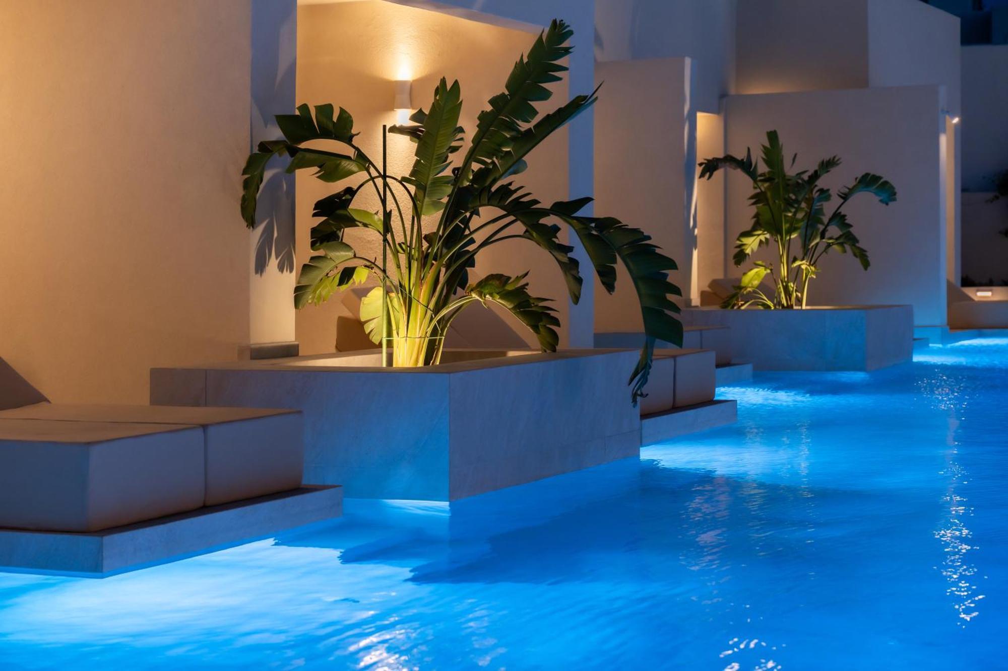 Heyday Luxury Suites 페리사 외부 사진