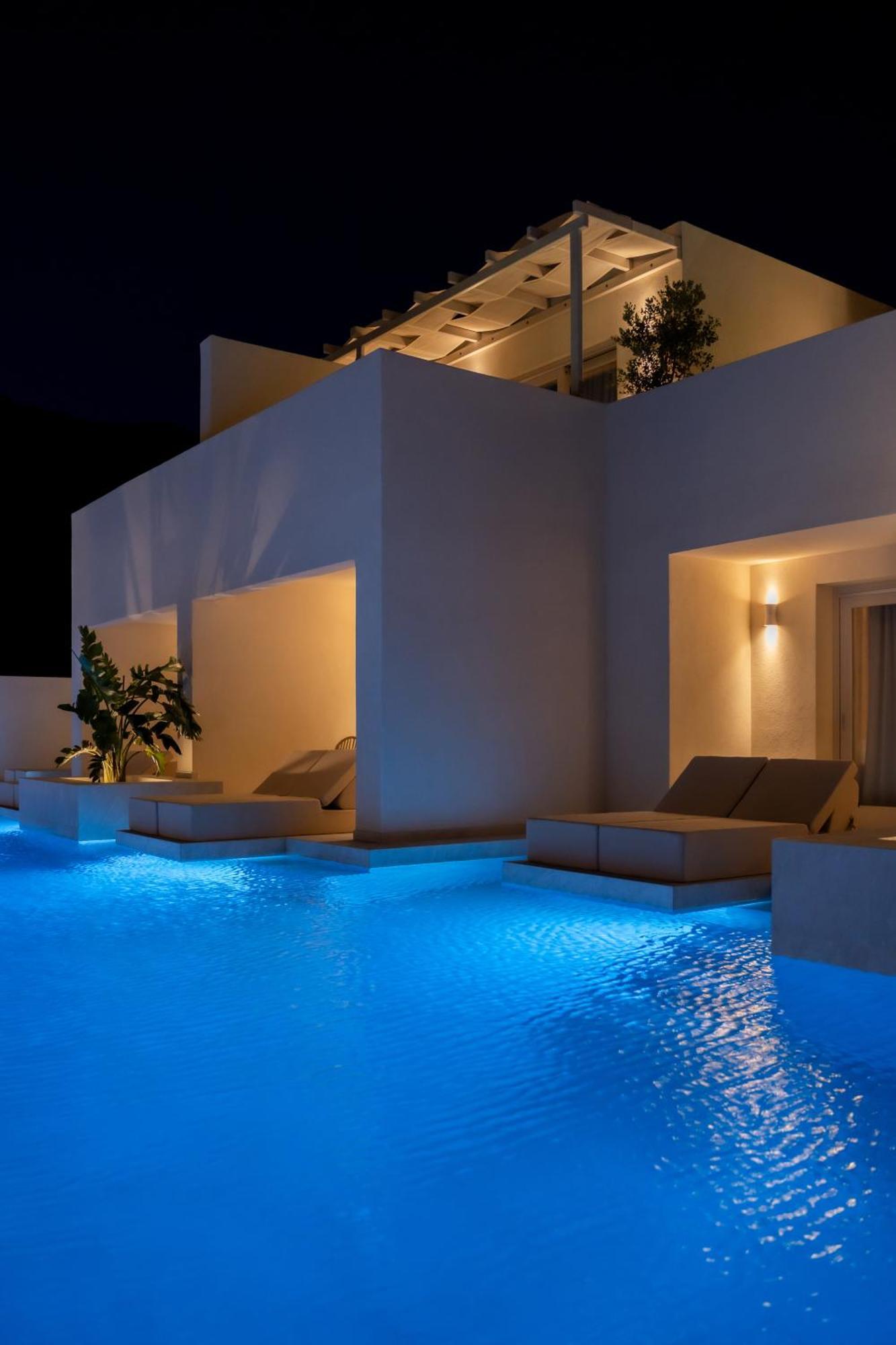 Heyday Luxury Suites 페리사 외부 사진