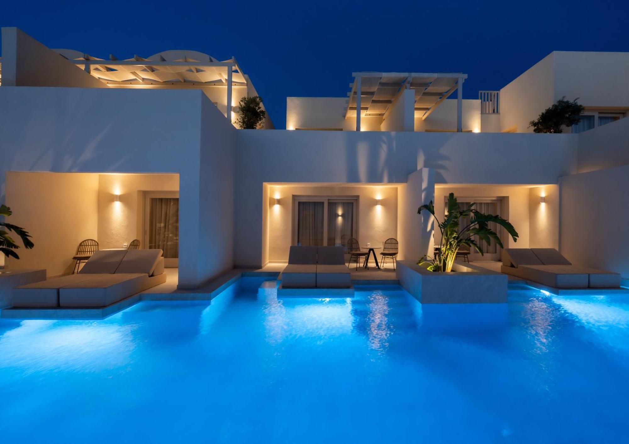 Heyday Luxury Suites 페리사 외부 사진