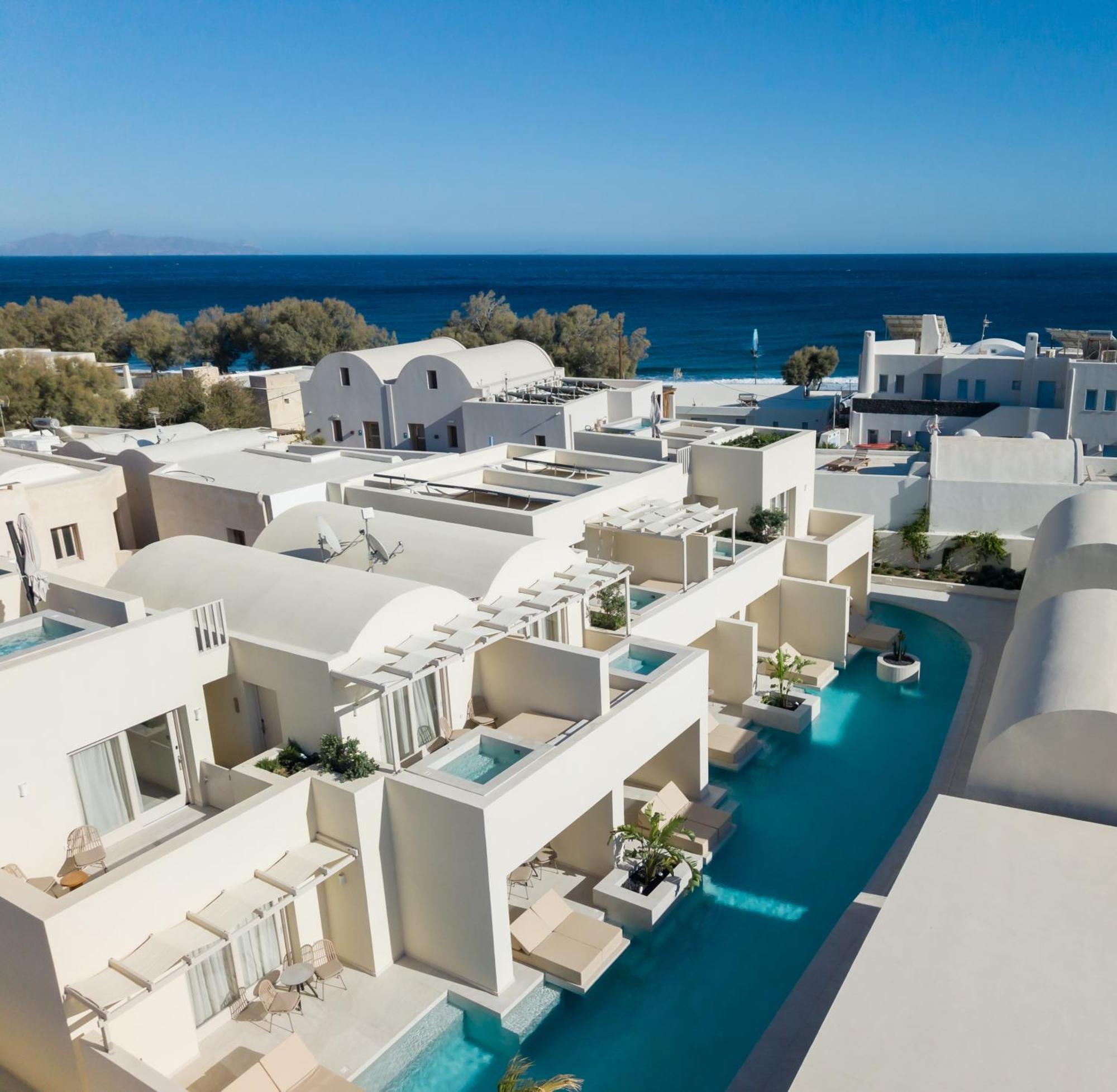 Heyday Luxury Suites 페리사 외부 사진