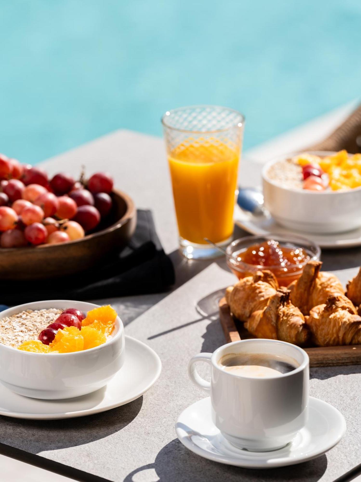 Heyday Luxury Suites 페리사 외부 사진