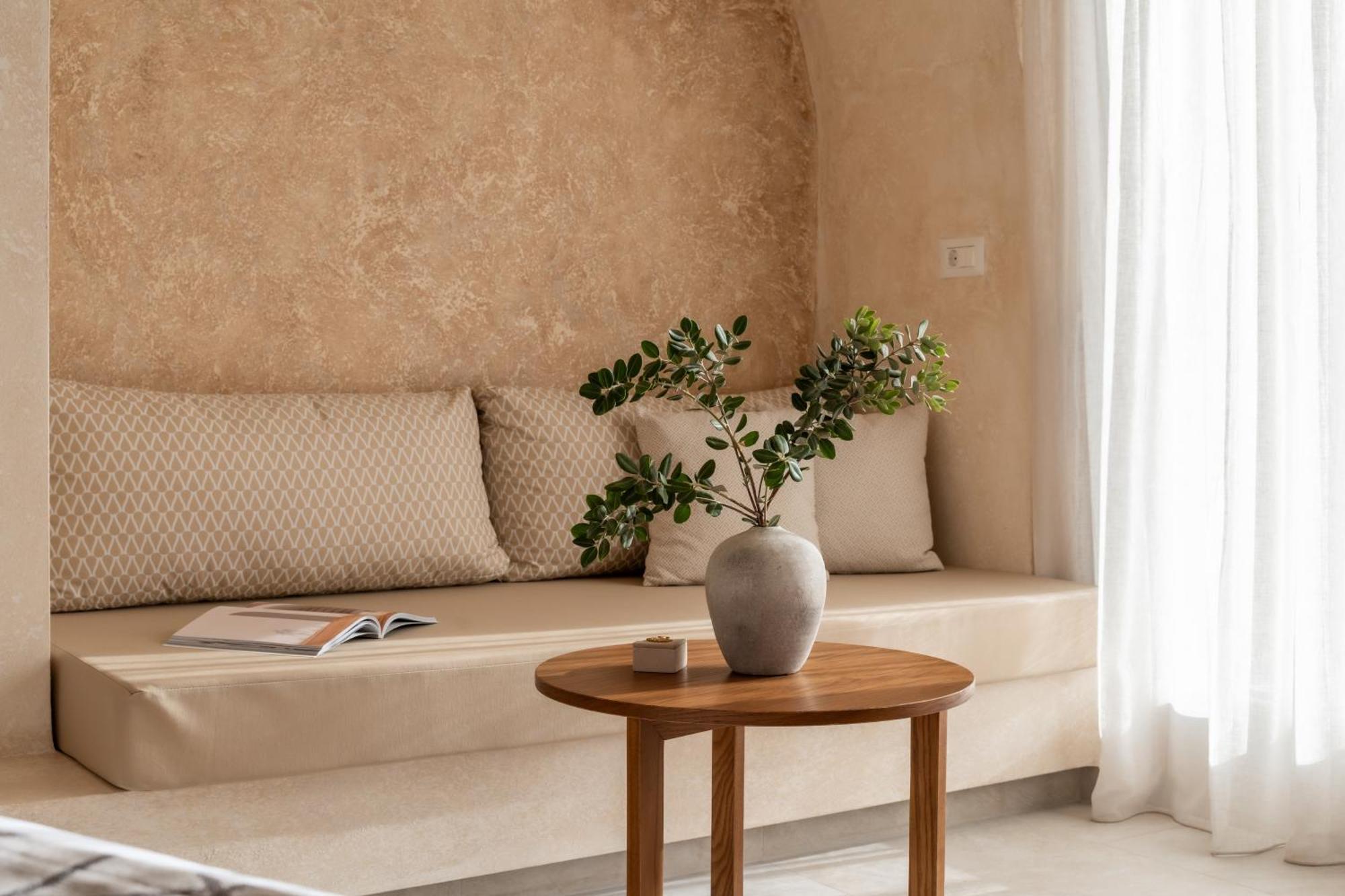 Heyday Luxury Suites 페리사 외부 사진